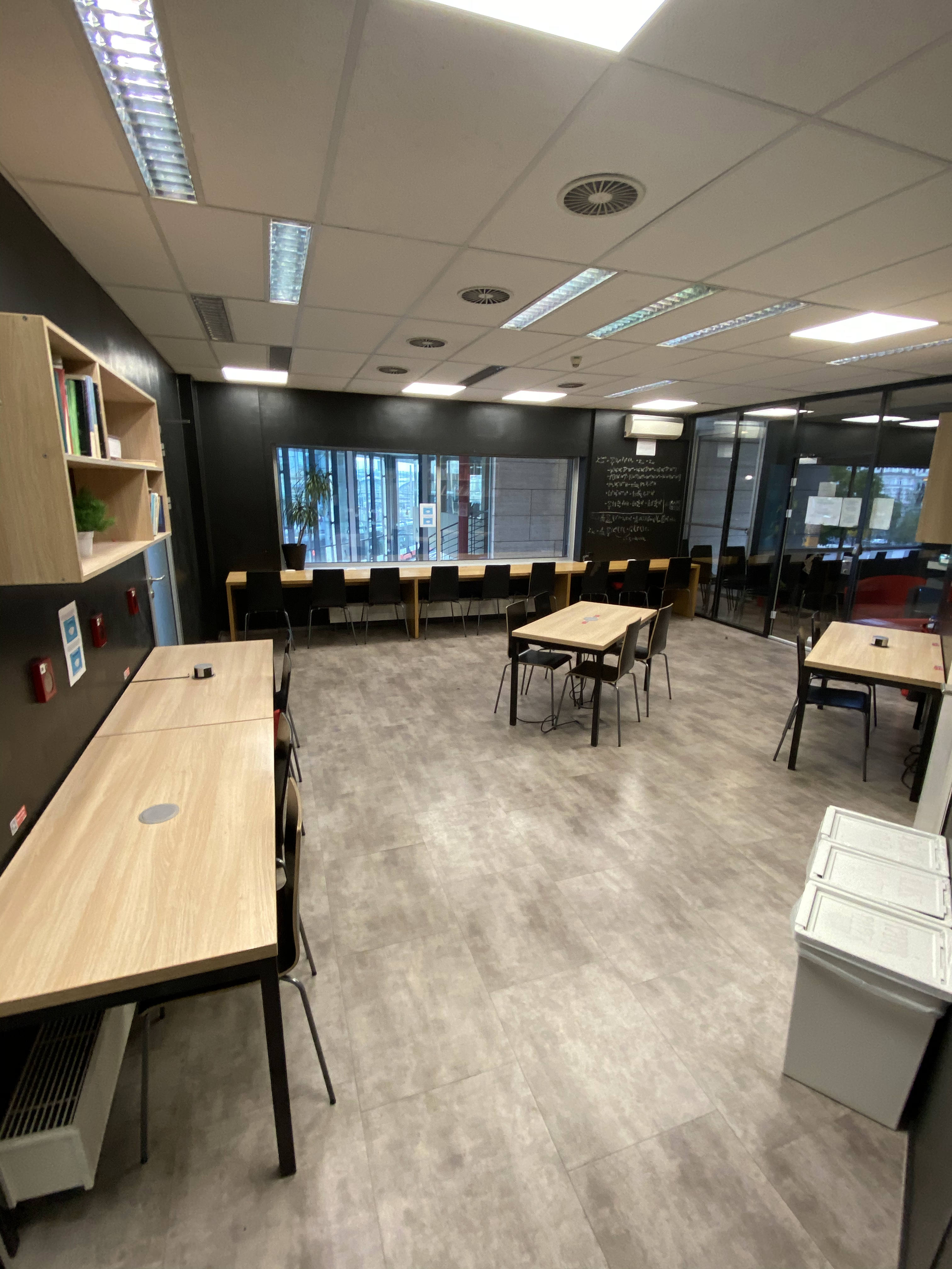 Cafedu - Non-stop Studovna/Coworking přímo v centru Prahy